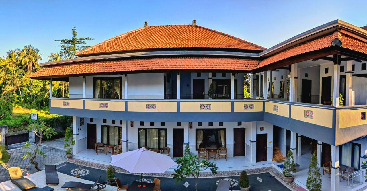Serangan Inn Mimba Падангбай Экстерьер фото