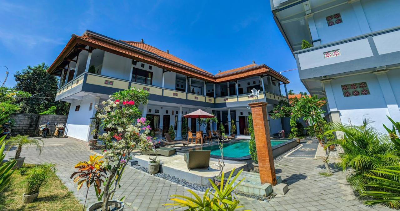 Serangan Inn Mimba Падангбай Экстерьер фото